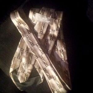 Men's tie